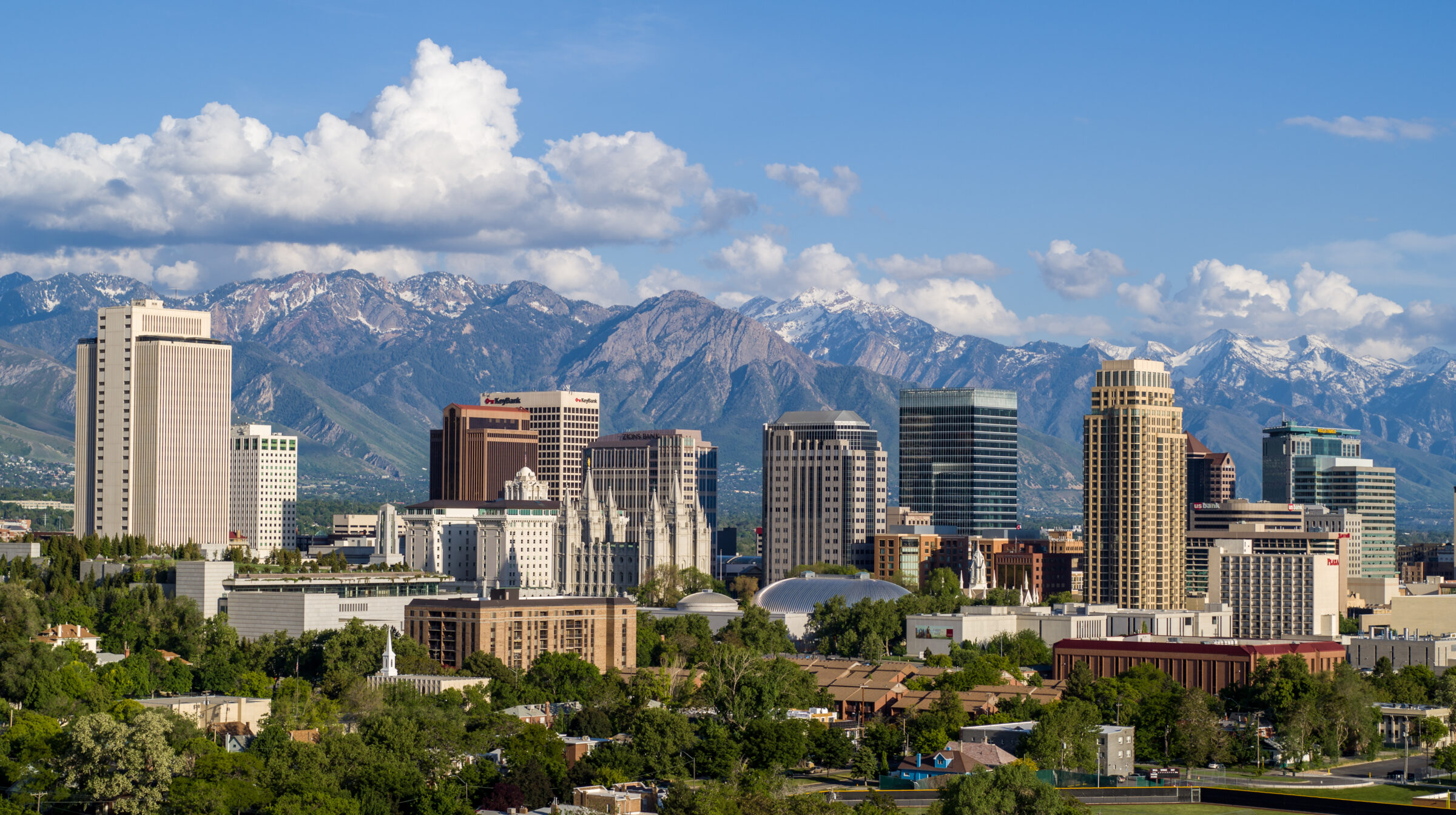 Salt Lake City skyline view with mountains in the back.